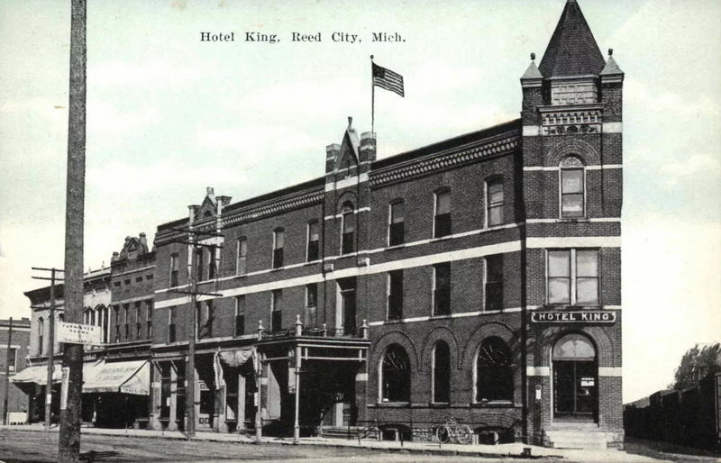 Hotel King (Osceola Hotel, Osceola Inn) - Vintage Postcard (newer photo)